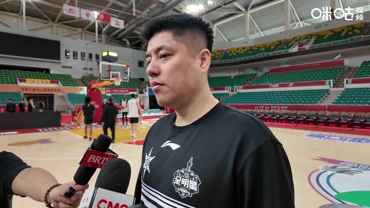 潘江：许多队员都在吃止疼片坚持 对阵北京要做好困难准备